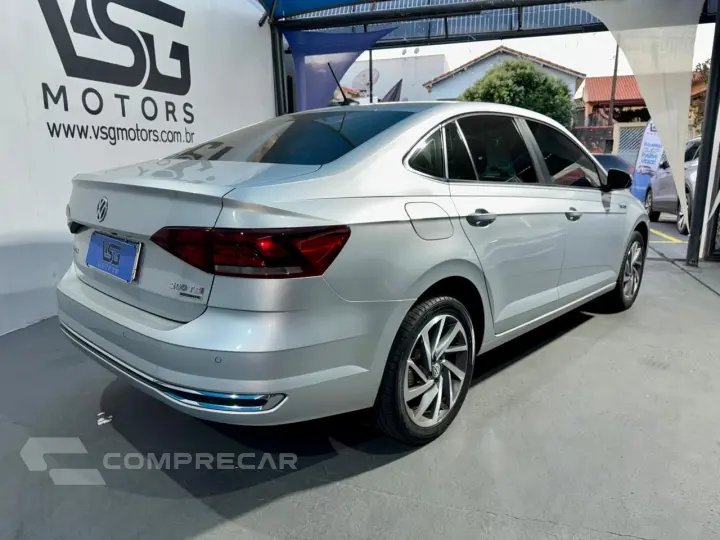 Virtus 1.0 4P 200 TSI FLEX HIGHLINE AUTOMÁTICO