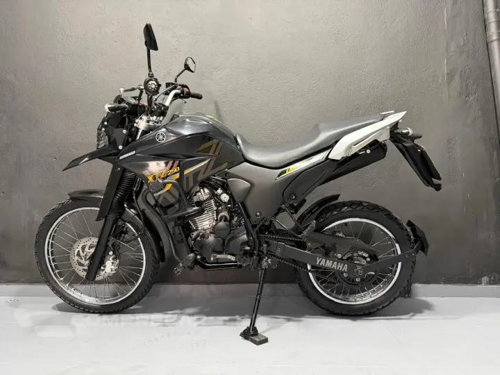 XTZ 250 LANDER ABS