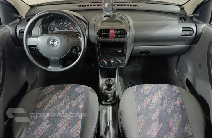 CORSA 1.8 MPFI Sedan 8V