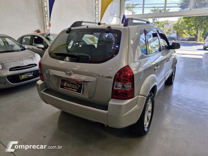 TUCSON 2.0 MPFI GLS 16V 143CV 2WD GASOLINA 4P AUTOMÁTICO
