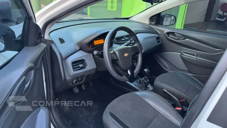Onix Sedan 1.0 4P FLEX JOY BLACK PLUS