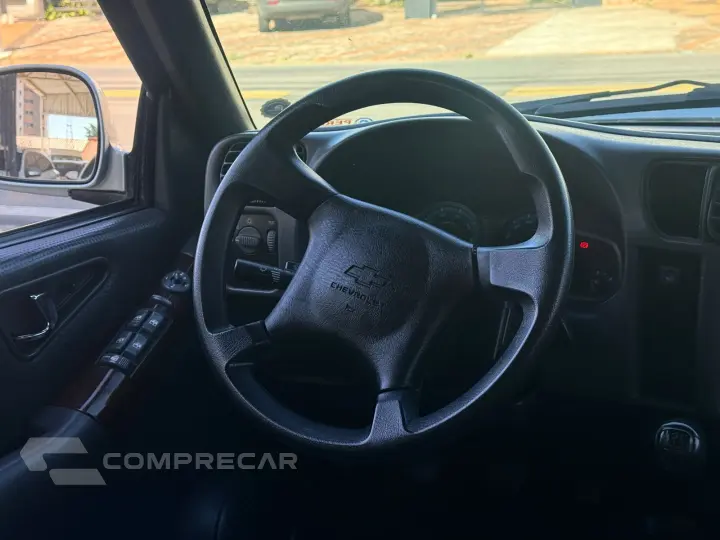 S10 2.4 MPFI Executive 4X2 CD 8V