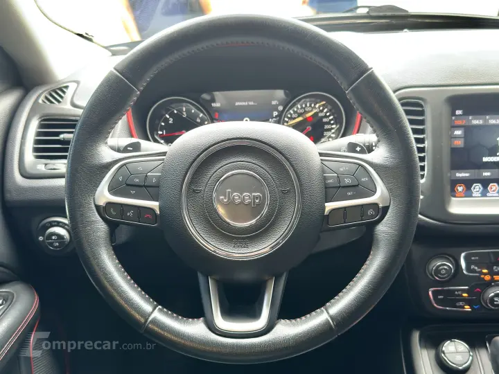 COMPASS 2.0 16V DIESEL TRAILHAWK 4X4 AUTOMÁTICO