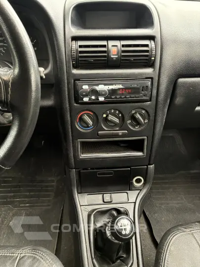 ASTRA 1.8 MPFI GL 8V