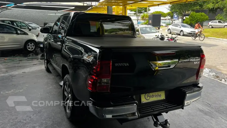 Hilux Caminhonete 2.8 16V SRX 4X4 DIESEL CABINE DUPLA AUTOMÁ