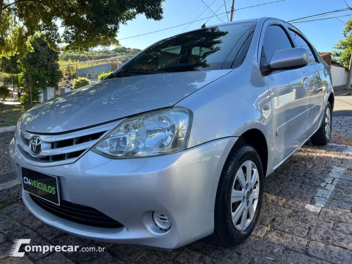 ETIOS XS Sedan1.5 Flex 16V 4p Mec.