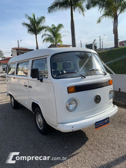 Volkswagen - KOMBI 1.6 STD 8V