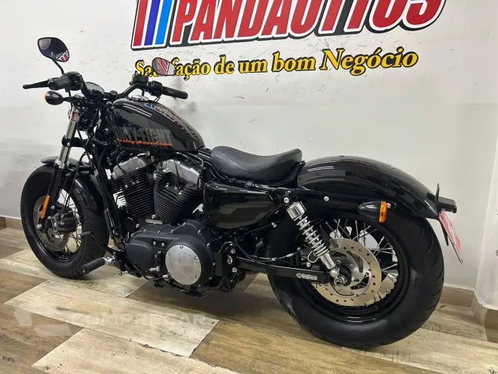XL 1200 X