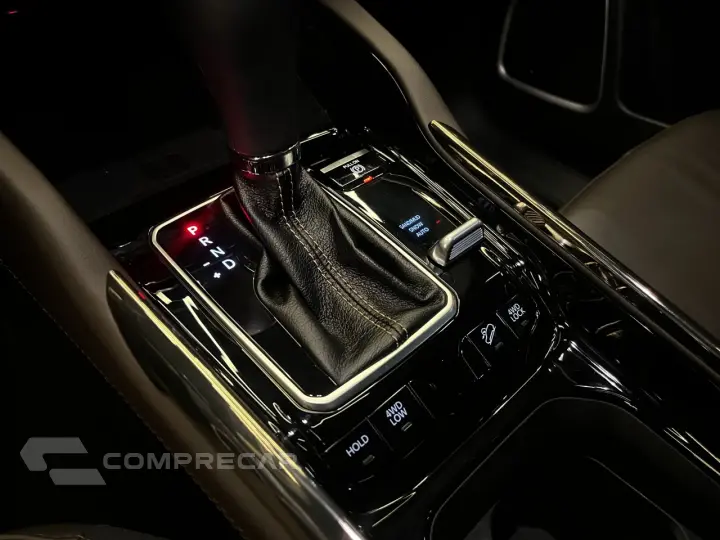 Commander 2.0 16V 4P HURRICANE 4 OVERLAND TURBO 4X4 AUTOMÁTI