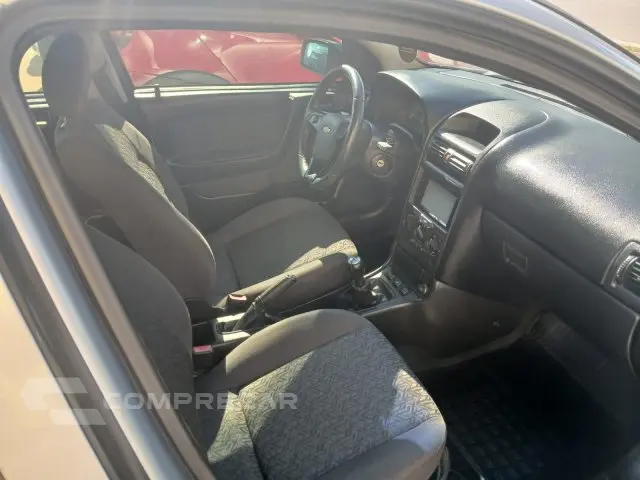 ASTRA HATCH - 2.0 MPFI ADVANTAGE 8V 4P MANUAL