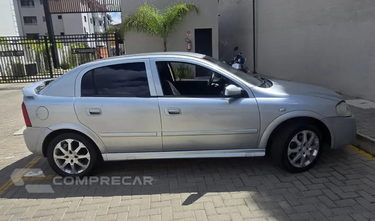 ASTRA 2.0 MPFI Advantage 8V