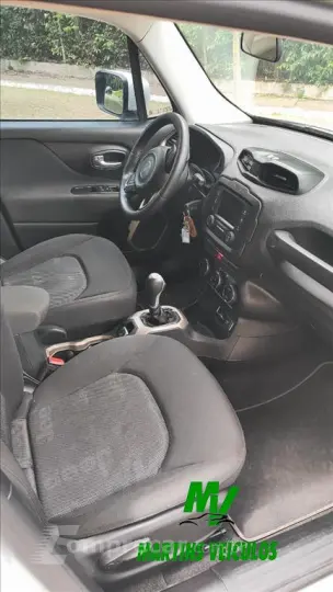 RENEGADE 1.8 16V FLEX LONGITUDE 4P AUTOMÁTICO