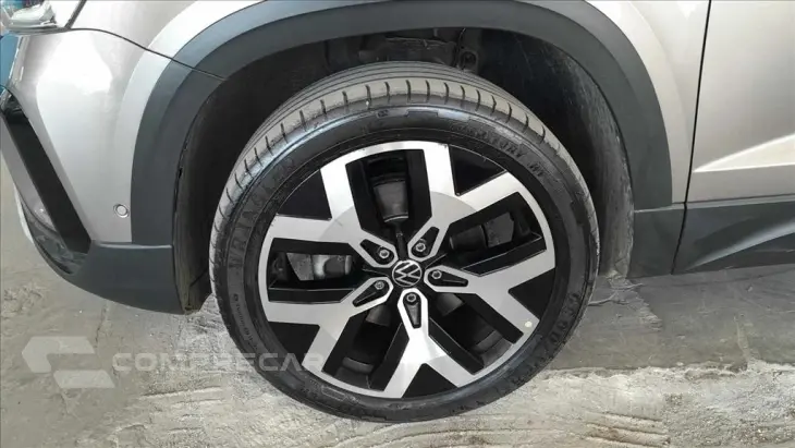 TAOS 1.4 250 TSI TOTAL FLEX HIGHLINE AUTOMÁTICO