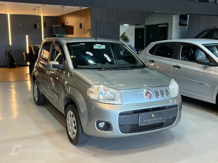 UNO 1.0 EVO VIVACE 8V FLEX 4P MANUAL