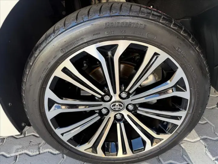 COROLLA 1.8 VVT-I Hybrid Altis Premium