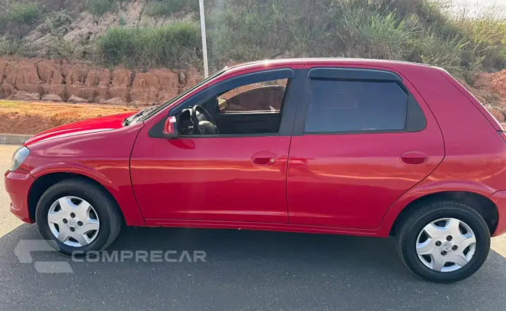 CELTA 1.0 MPFI LT 8V