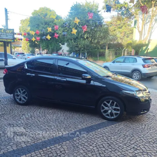 CITY Sedan EX 1.5 Flex 16V 4p Aut.