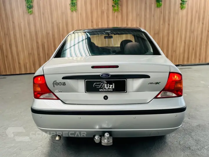 FOCUS 1.6 GLX Sedan 16V