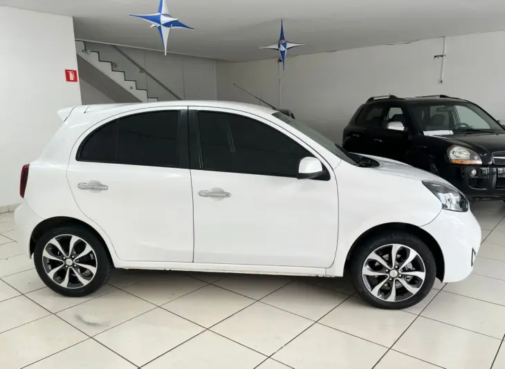 March 1.6 16V 4P SL FLEX