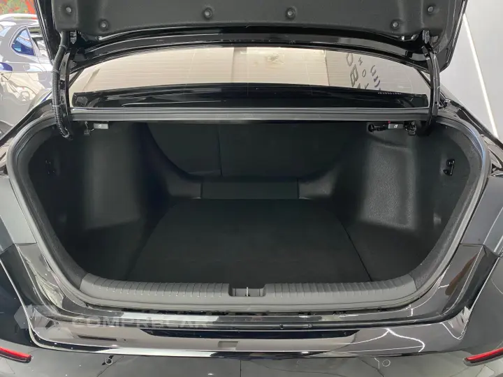 Accord Sedan 2.0 TB 16V Aut. (Híbrido)