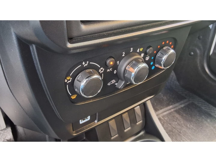 OROCH 1.6 16V SCE FLEX INTENSE MANUAL