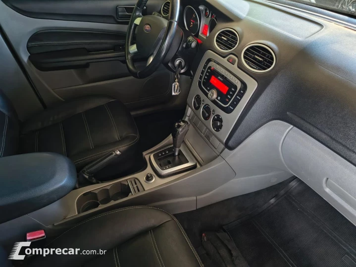 Focus Sedan 2.0 16V 4P GLX AUTOMÁTICO