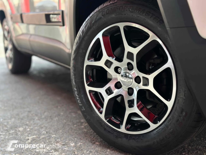 RENEGADE 1.8 16V FLEX LONGITUDE 4P AUTOMÁTICO