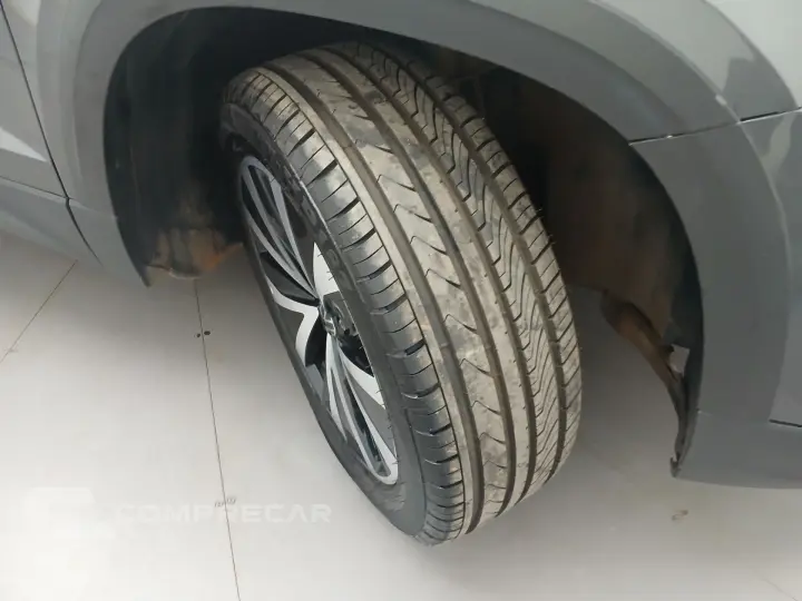 TAOS 1.4 250 TSI TOTAL FLEX COMFORTLINE AUTOMÁTICO