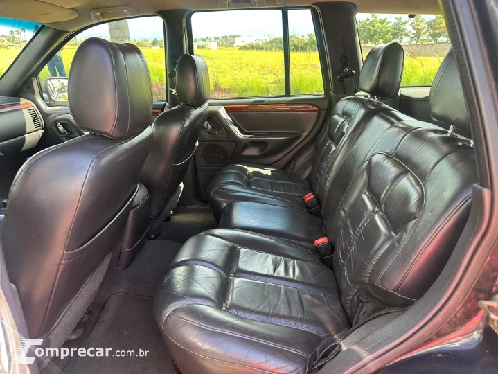 GRAND CHEROKEE 4.7 Limited Quadra Drive 4X4 V8 16V