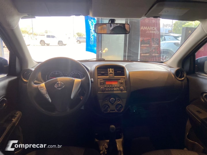 Versa Sedan 1.6 16V 4P FLEX S