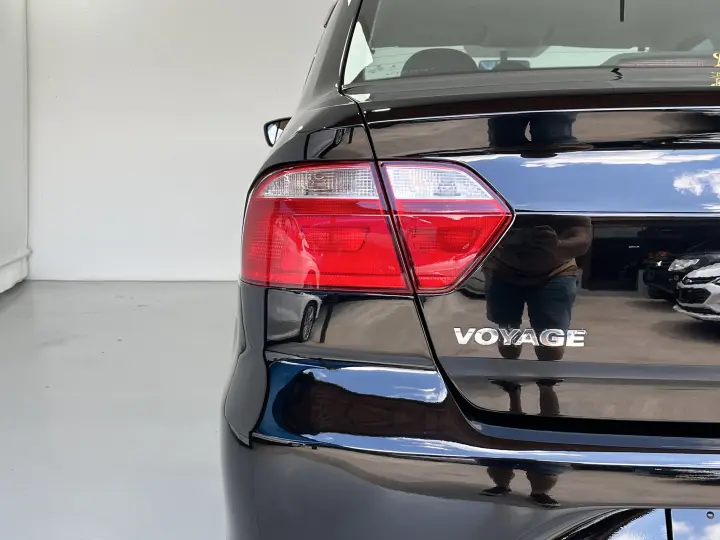 VOYAGE 1.0 MI City 8V