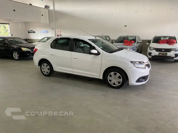 Logan 1.6 Expression 8V Flex 4P Manual