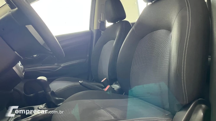 VERSA SV 1.6 16V FlexStart 4p Mec.
