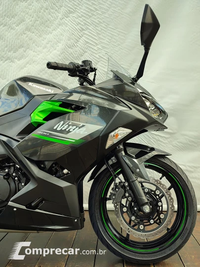 KAWASAKI NINJA 400