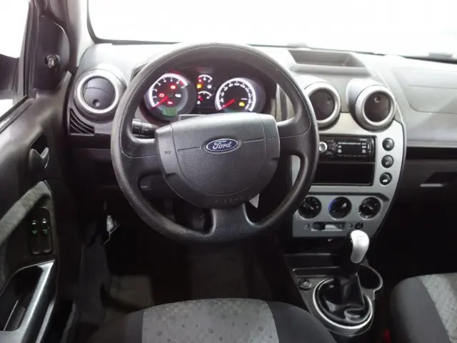 FIESTA HATCH - 1.0 ROCAM HATCH 8V 4P MANUAL