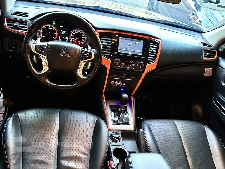 L200 TRITON 2.4 16V TURBO DIESEL SPORT SAVANA SERTÔES CD 4P