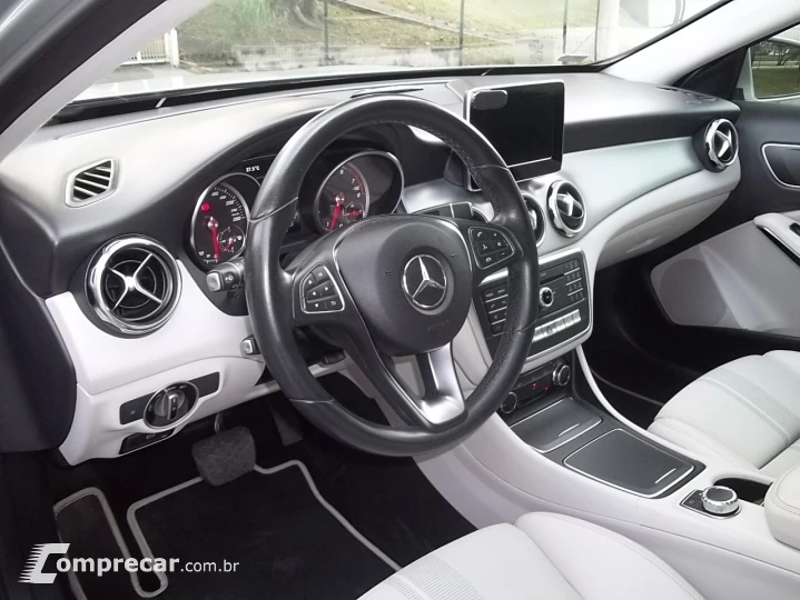 GLA 200 1.6 CGI Style 16V Turbo