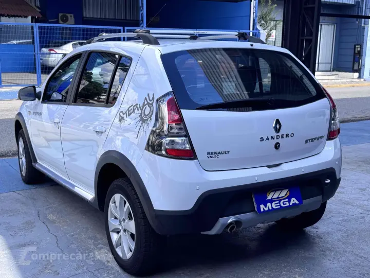 SANDERO 1.6 STEPWAY 16V FLEX 4P AUTOMÁTICO