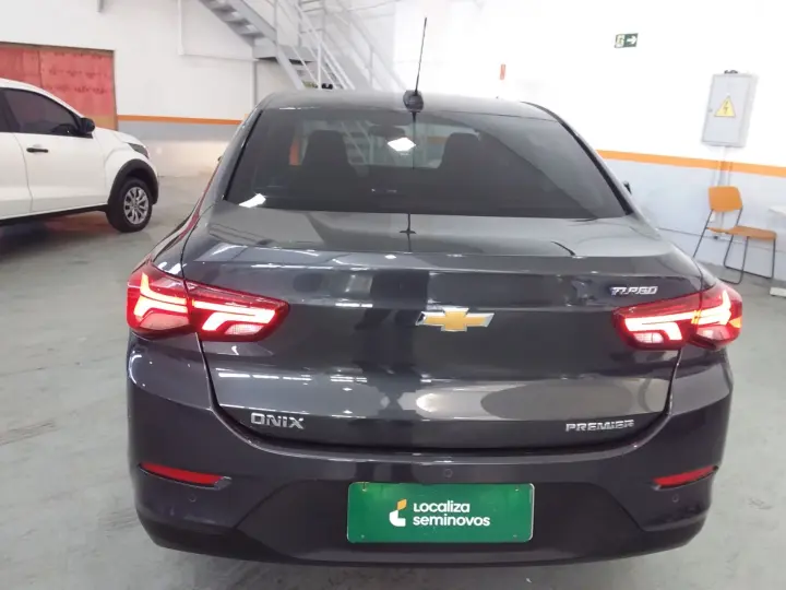 ONIX 1.0 TURBO FLEX PLUS PREMIER AUTOMÁTICO