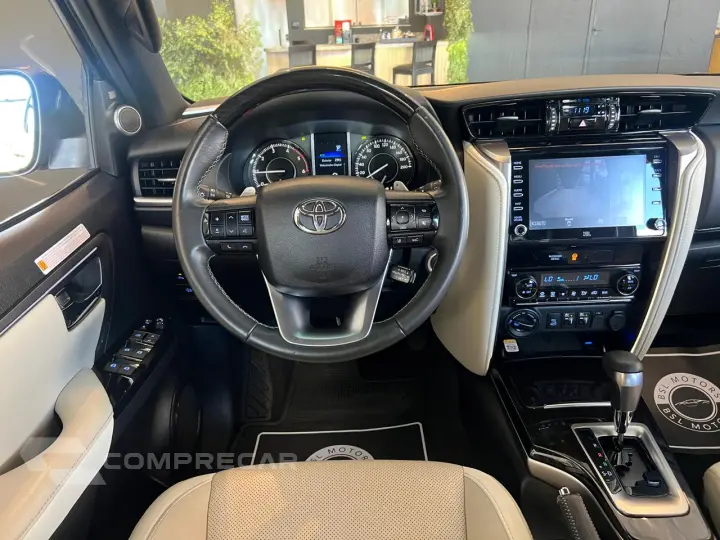 HILUX SW4 2.8 D-4d Turbo Diamond 7L 4X4