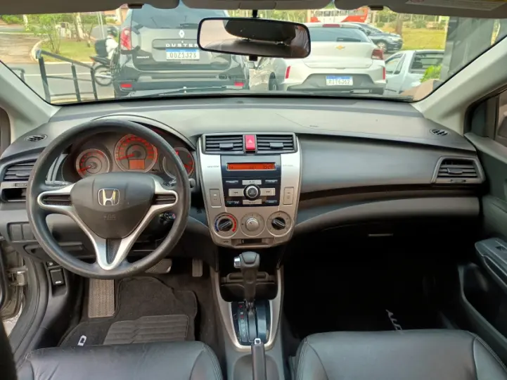 CITY 1.5 LX Sedan 16V