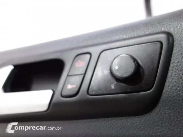 POLO - 1.6 MI 8V 4P MANUAL