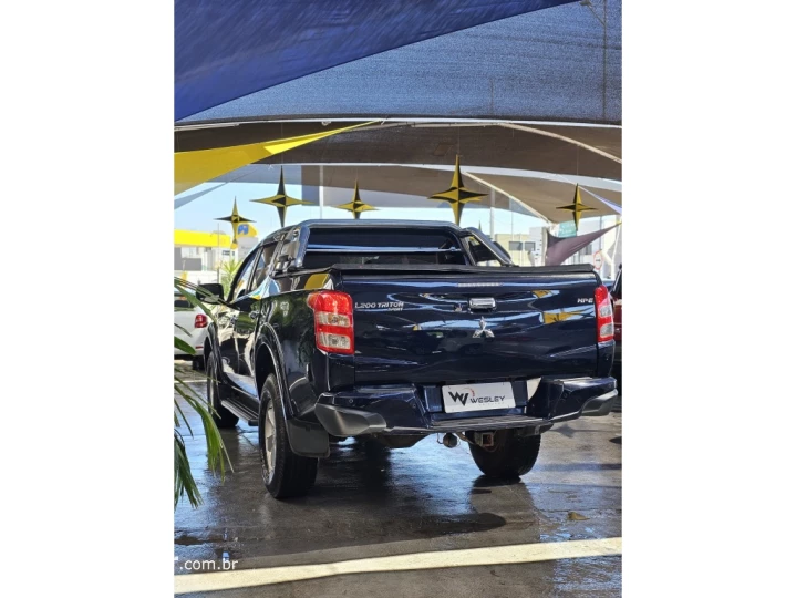 L200 TRITON 2.4 16V TURBO DIESEL SPORT HPE TOP CD 4P 4X4 AUT