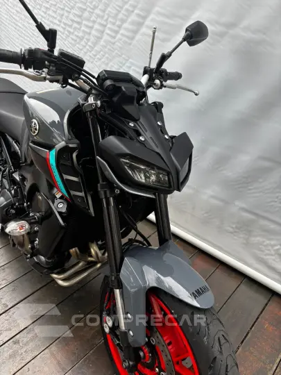 YAMAHA MT-09