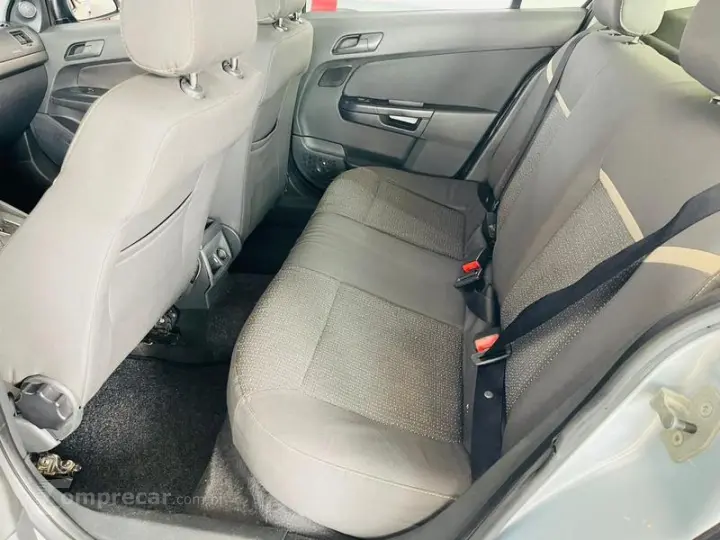 VECTRA EXPRESSION 2.0 8V 4P