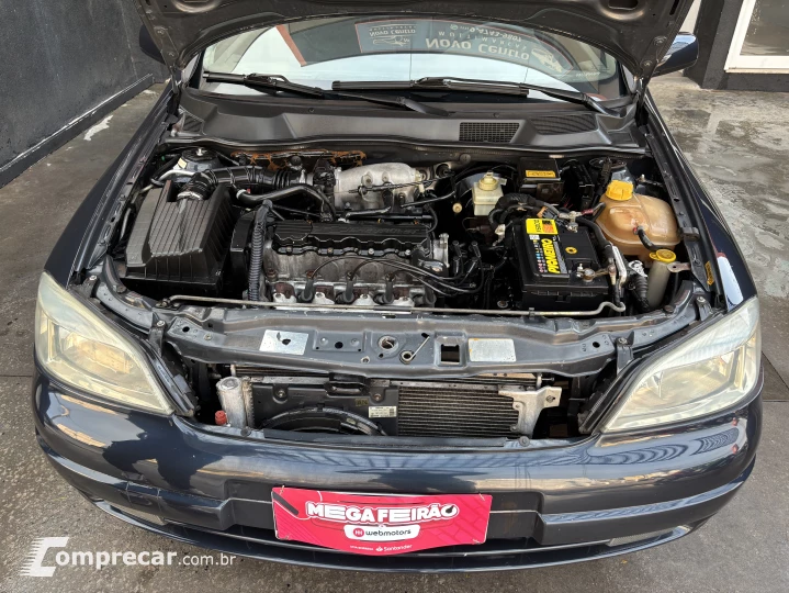 ASTRA 1.8 MPFI Comfort Sedan 8V