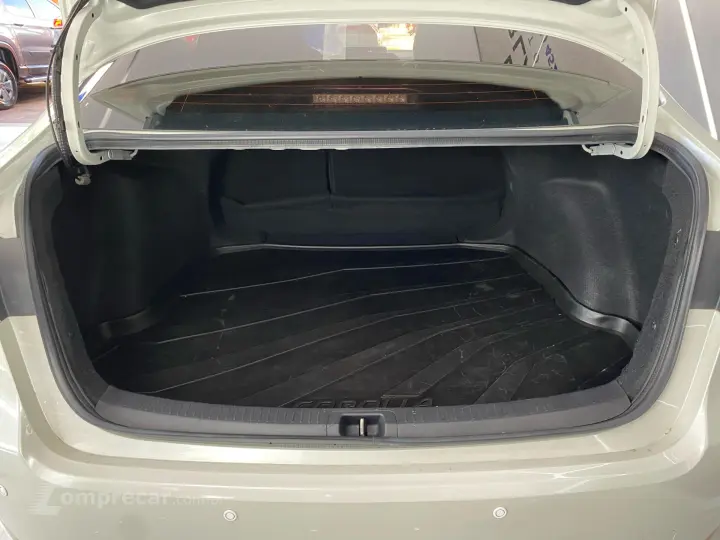 Corolla GLi 2.0 16V Flex Aut.