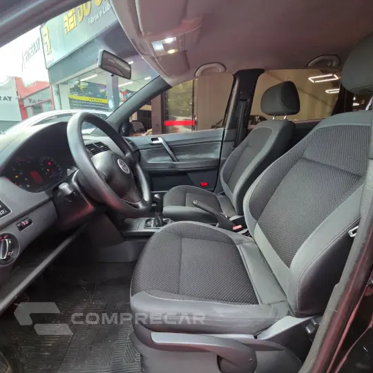 Polo SPORTLINE 1.6 Mi Total Flex 8V 5p
