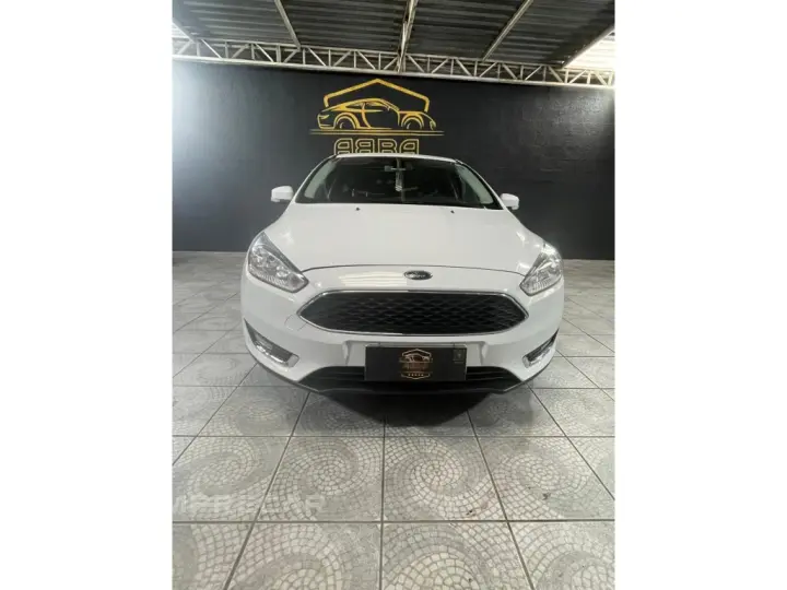 FOCUS 2.0 SE PLUS 16V FLEX 4P POWERSHIFT