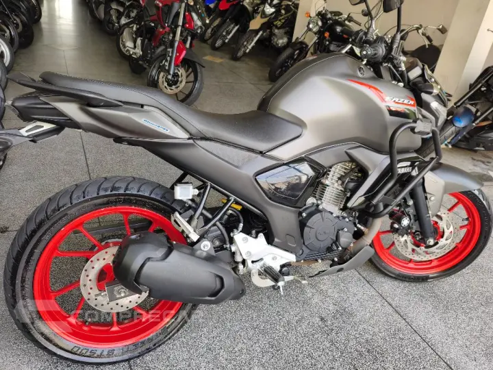 FZ15 150 FAZER CONNECTED FLEX